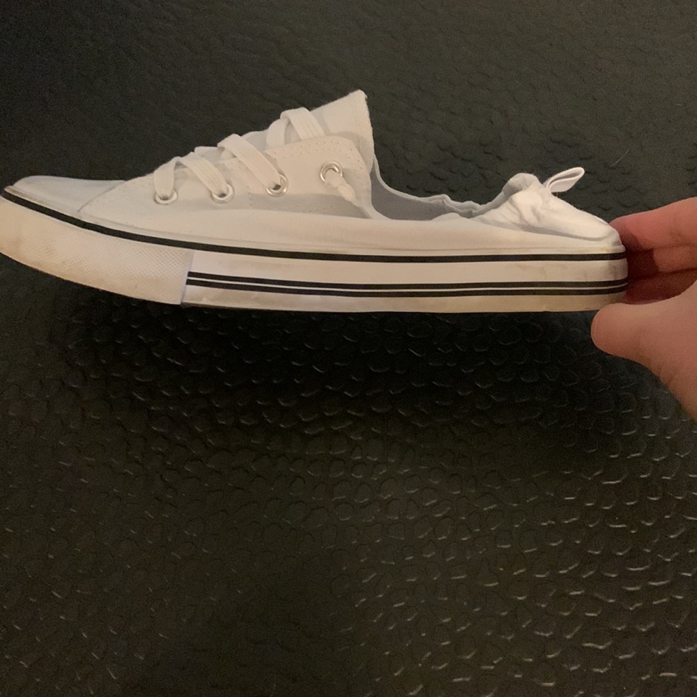 Shoes - Picture 5 of 6